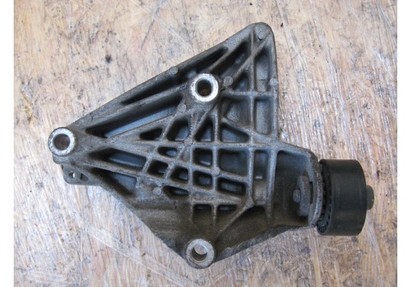 Кронштейн додаткового обладнання Renault, 1.2 16V, 8200025937, 8200041062